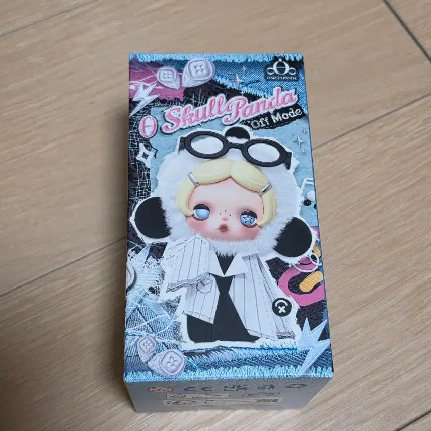 [BUNJANG] Pop Mart Skullpanda Off Mode Slow Down Doll Keychain / 팝마트 스컬판다 off 모드 slow down 인형 키링 오프모드