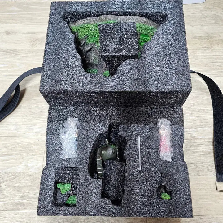 [BUNJANG] Studio Ghibli Castle in the Sky Robot Soldier Resin Figure / 지브리 천공의성 라퓨타 sy 레진피규어 거신병 시타 파즈