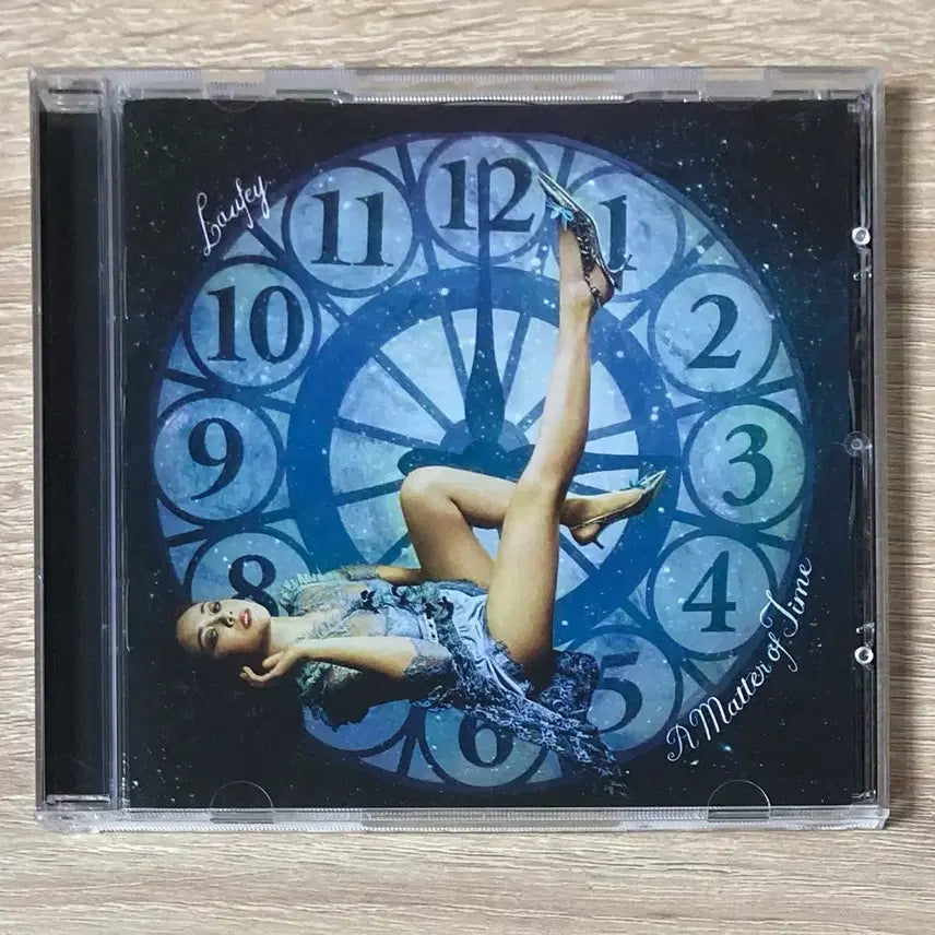 [BUNJANG] Laufey A Matter Of Time CD Jewel Case Version / 라이베이(Laufey) - A Matter Of Time CD (쥬얼반)