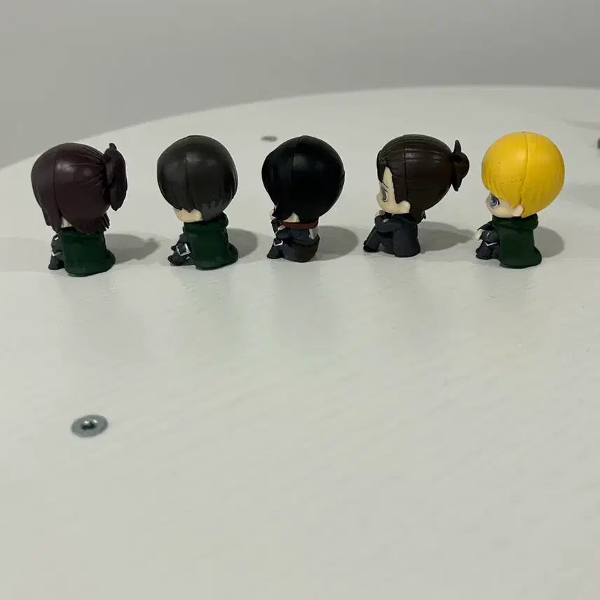 [BUNJANG] Attack on Titan Makiboke Mini Figure 5 Types Bundle Set (Levi, Eren, Armin) / 일괄) 진격의 거인 진격거 마치보케 미니 피규어 5종 리바이 에렌
