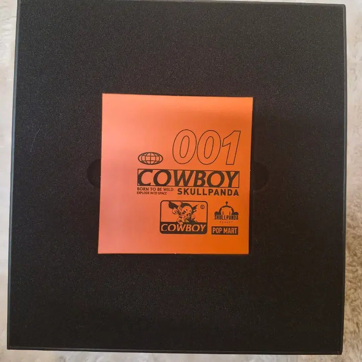 [BUNJANG] Pop Mart Skullpanda OOTD Big Figure Series 1 Cowboy / 팝마트 스컬판다 ootd big피규어 1탄 cowboy 판매!