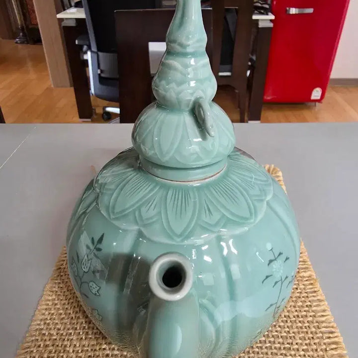 [BUNJANG] Haehwa Ceramics Handmade Celadon Lotus Pattern Teapot / 해화도예 수공예 청자 연화문 다관