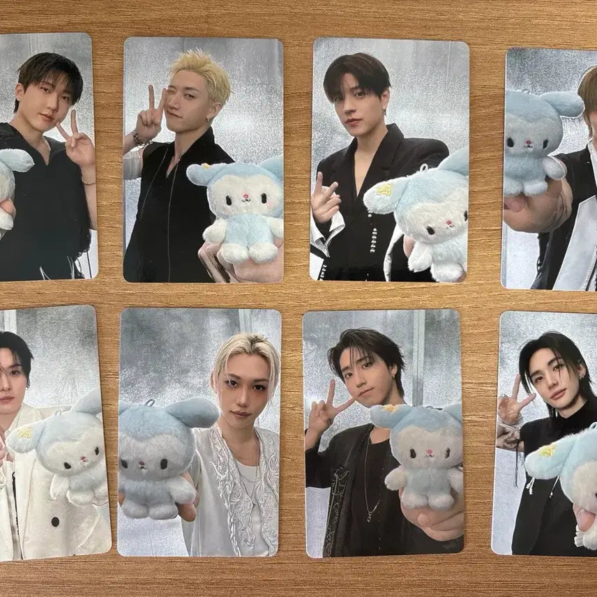 [BUNJANG] Stray Kids Run It MD Bundle Set OT8 / 스트레이키즈 스키즈 skz 런잇 run it 엠디 구매특전 ot8