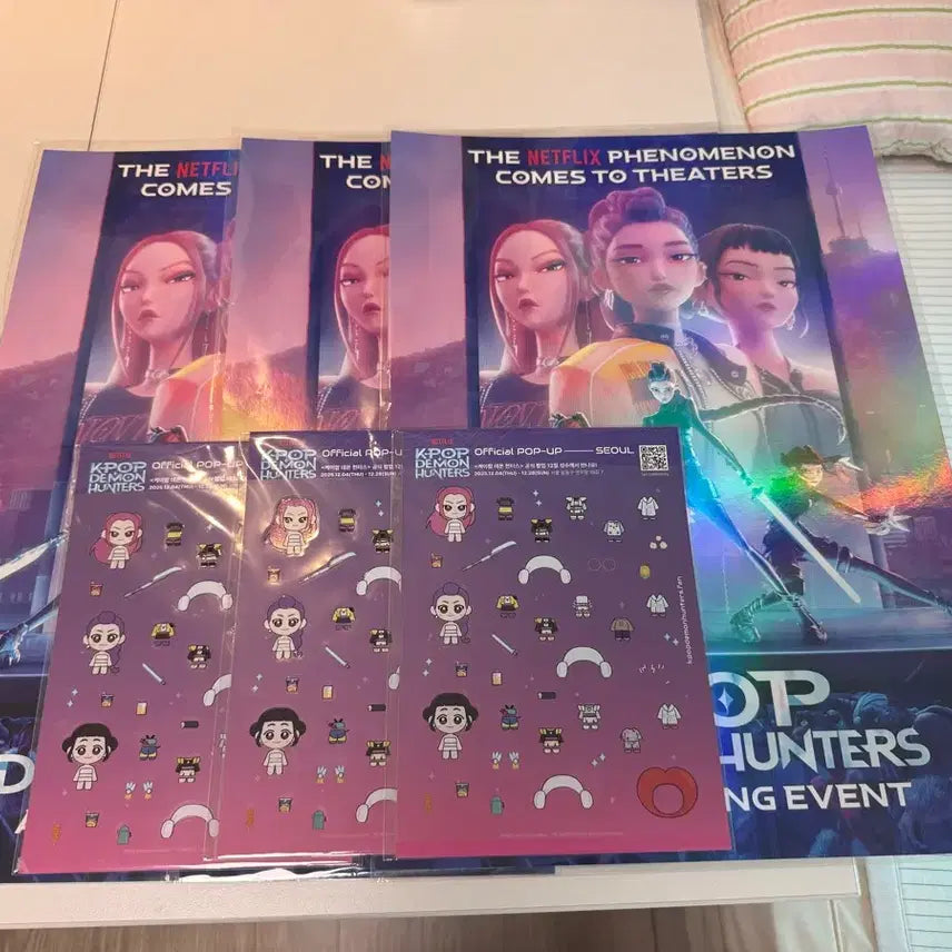 [BUNJANG] Netflix Demon Hunters Official Pop-up Goods Poster Sticker Set (Sealed) / [미개봉] 넷플릭스 케이팝 데몬 헌터스 공식 팝업 굿즈 포스터 스티커