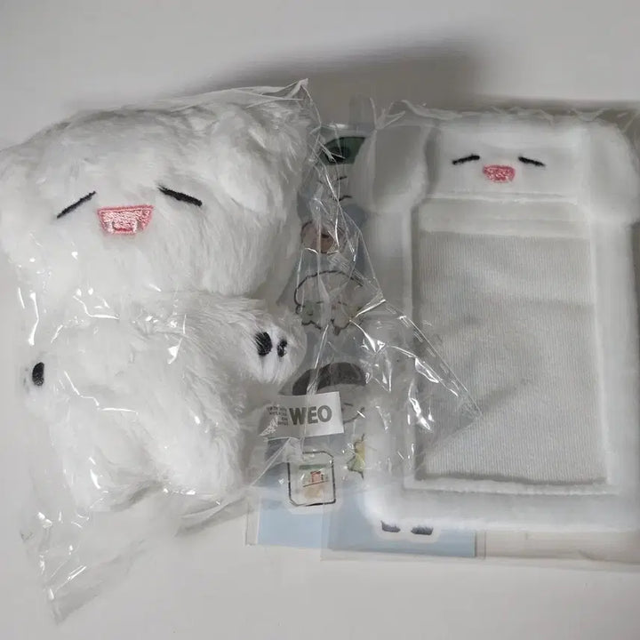 [BUNJANG] INFINITE Woohyun Mangmanghyun Doll + Photocard Holder (Sealed) / 인피니트 우현 망망횬 인형 + 포카홀더 미개봉