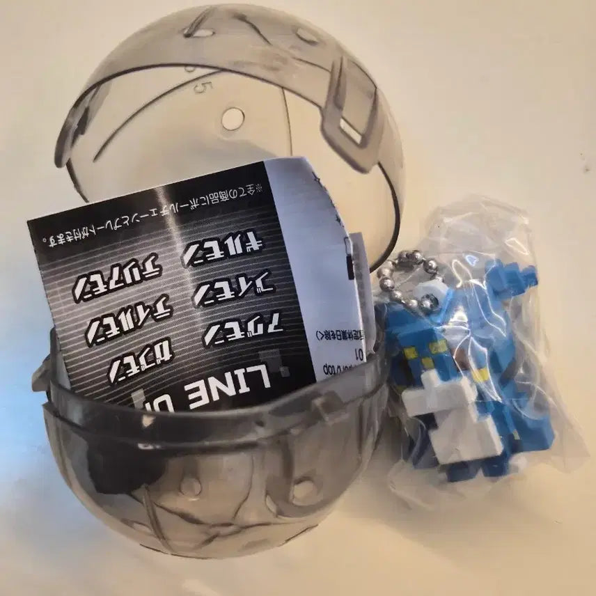 [BUNJANG] Digimon V-mon Dot Figure (Sealed) / [미개봉] 디지몬 가챠 > 브이몬 도트 피규어