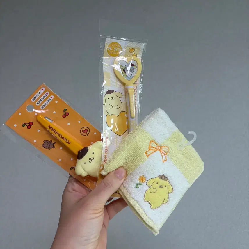 [BUNJANG] Sanrio Pompompurin Hairpin, Ballpoint Pen, and Handkerchief Set (Sealed) / 산리오 정품 폼폼푸린 헤어핀 볼펜 손수건 새상품 미개봉