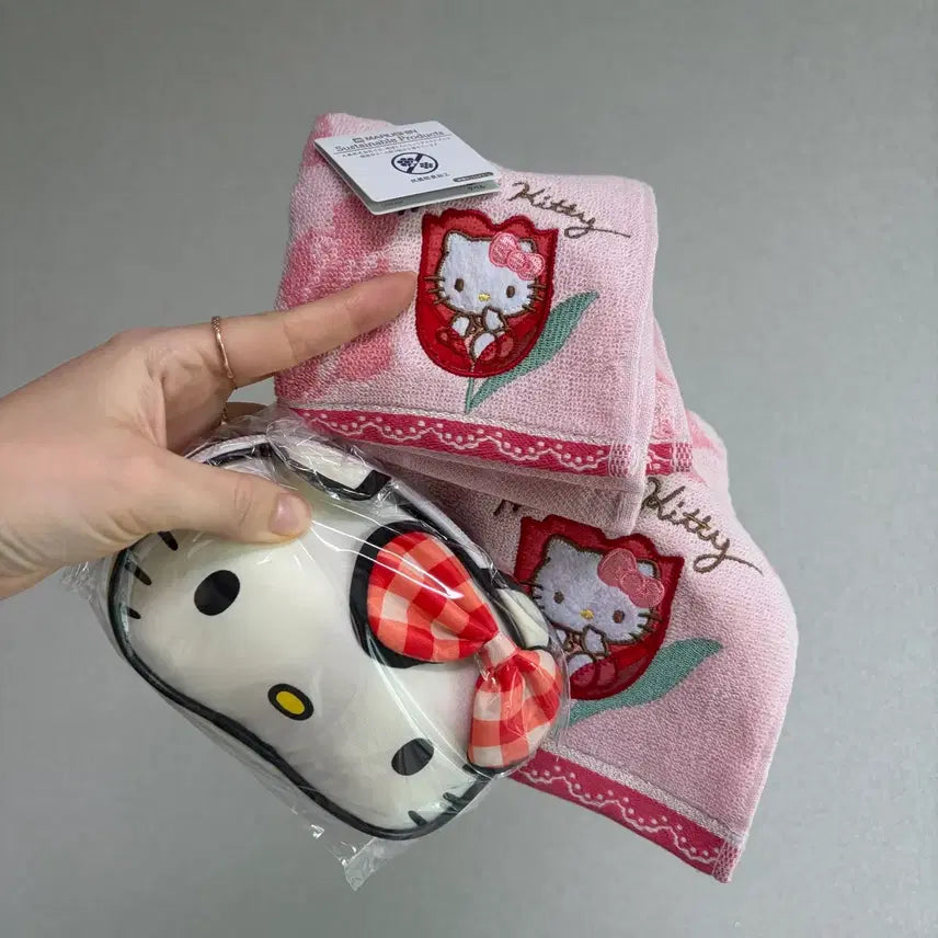 [BUNJANG] Sanrio Authentic Hello Kitty Handkerchief Set (2 types) + Eco Bag / 산리오 정품 키티 손수건 2종 + 에코백 새상품 미개봉