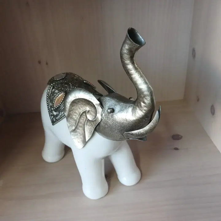 [BUNJANG] Vintage Mermaid Bell, Elephant Porcelain, Celadon Porcelain Bundle / 초특가 일괄 3만 빈티지 인어 종 코끼리 금속 도자기 전통 민속 백자도자기