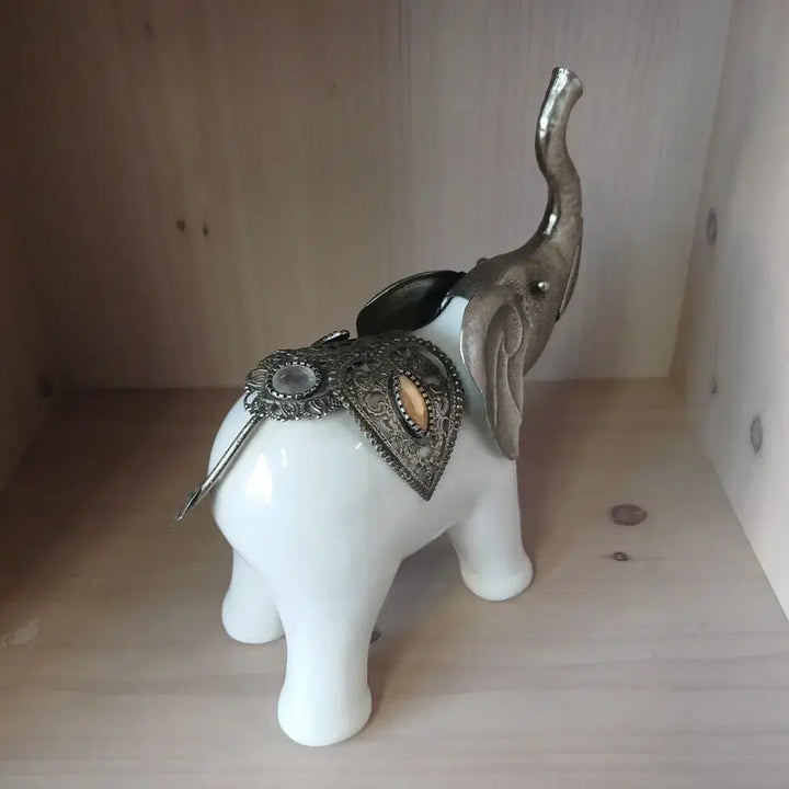 [BUNJANG] Vintage Mermaid Bell, Elephant Porcelain, Celadon Porcelain Bundle / 초특가 일괄 3만 빈티지 인어 종 코끼리 금속 도자기 전통 민속 백자도자기