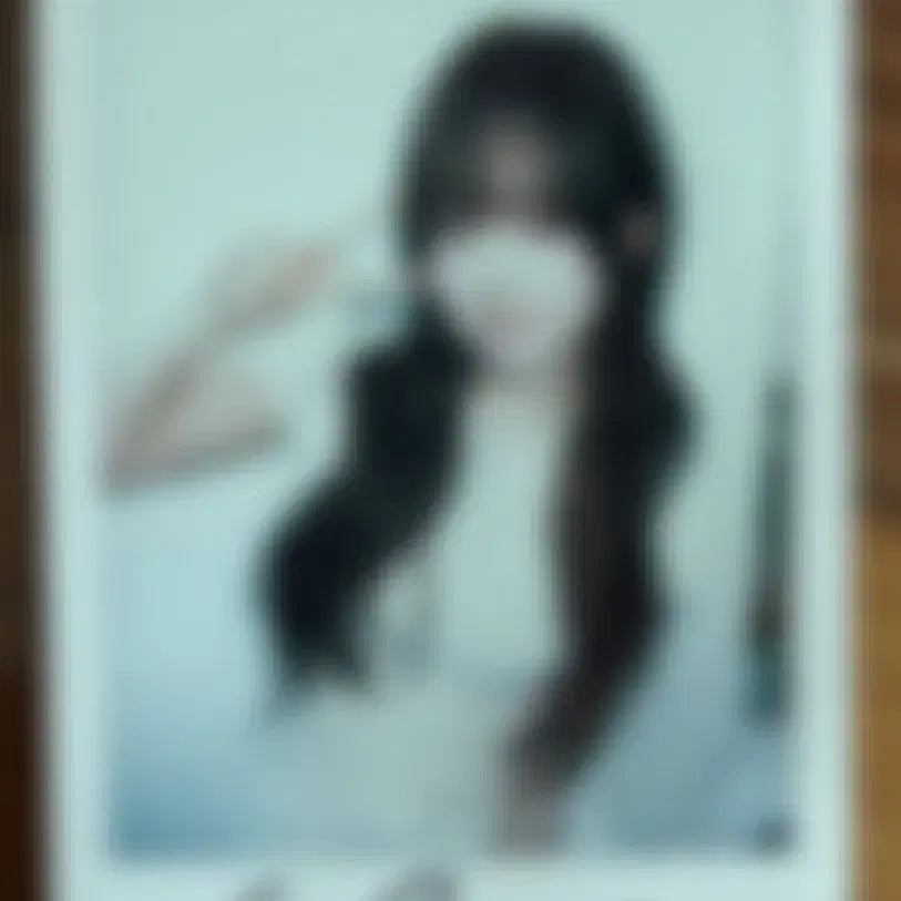 [BUNJANG] tripleS Sooyeon Autographed Polaroid / 트리플에스 서연 싸인 폴라 양도합니다