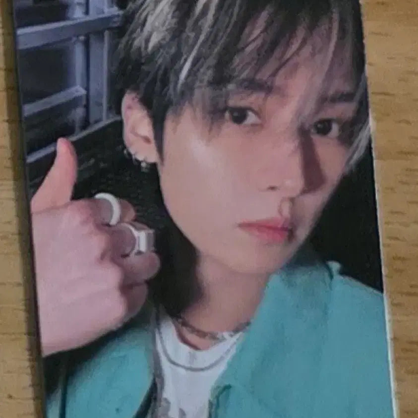[BUNJANG] Stray Kids Lee Know &amp; Version Photocard / 디스앤댓 this &amp; that  &amp; 버전 스키즈 스트레이키즈 리노