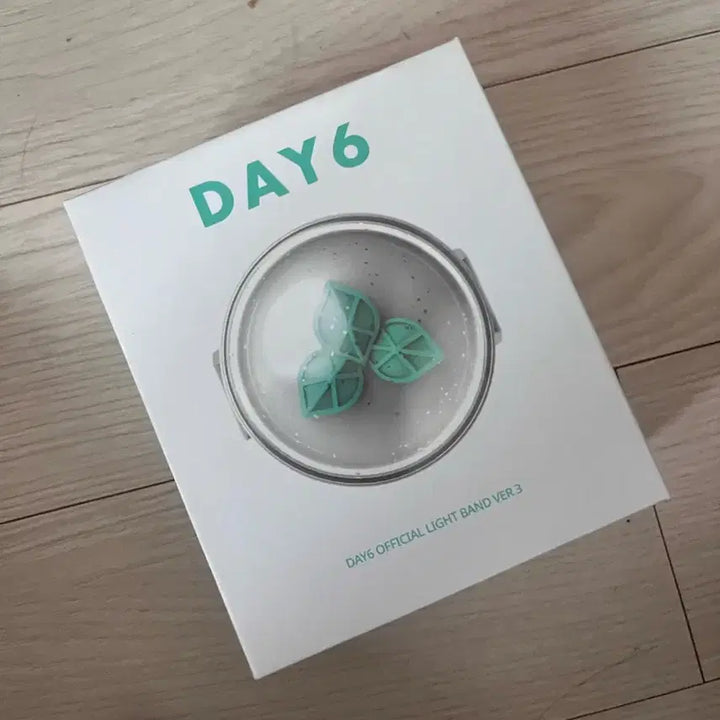 [BUNJANG] DAY6 Official Lightstick Ver. 3 Madewatch / DAY6 공식 응원봉 VER.3 마데워치