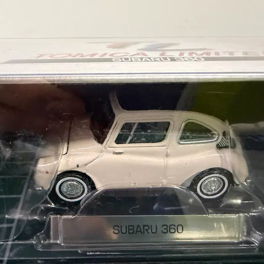 [BUNJANG] Tomica 4-Piece Miniature Car Set (Subaru 360, Lamborghini) / 토미카 자동차 미니카 4종 세트 (스바루 360, 람보르기니)