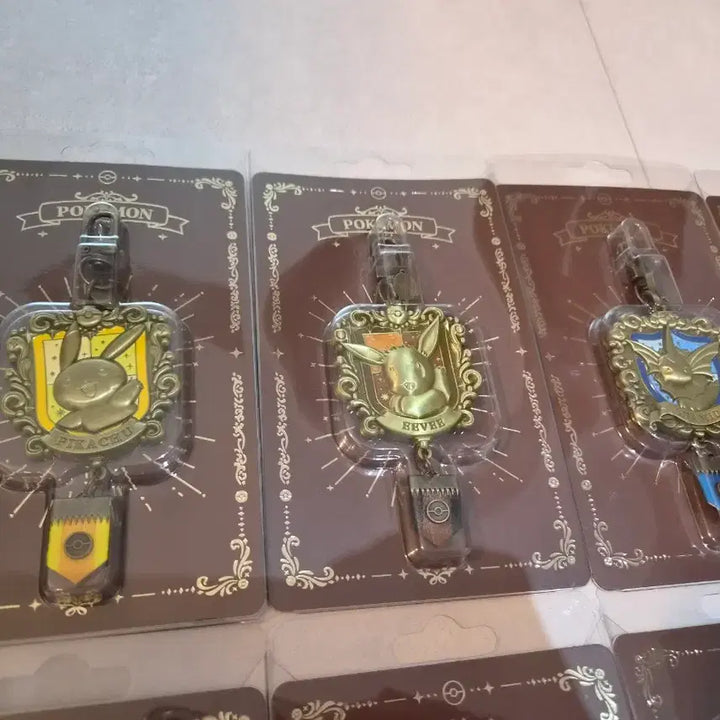 [BUNJANG] Pokemon Eeveelutions + Pikachu 10종 Eternal Antique Metal Keychain Full Set / 포켓몬 이브이즈 + 피카츄 10종 전종 풀셋 이터널 앤틱 메탈 키링