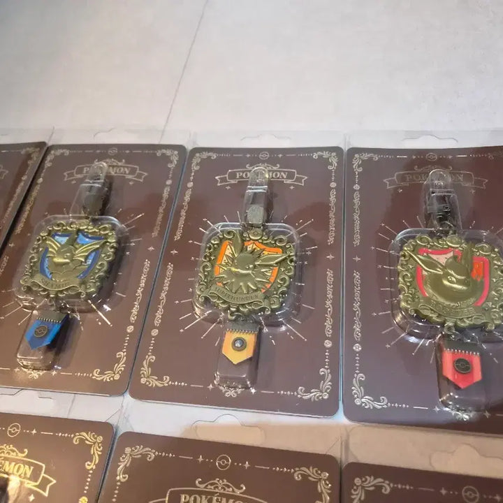 [BUNJANG] Pokemon Eeveelutions + Pikachu 10종 Eternal Antique Metal Keychain Full Set / 포켓몬 이브이즈 + 피카츄 10종 전종 풀셋 이터널 앤틱 메탈 키링