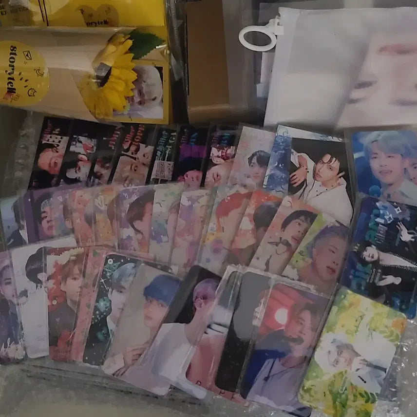 [BUNJANG] BTS Unofficial Photocards, Keyrings, Buttons, Mirrors, Memo Pads, Postcards, Tickets, Stickers, Cup Holders &amp; More Bundle / !방탄소년단 비공굿 대량판매!