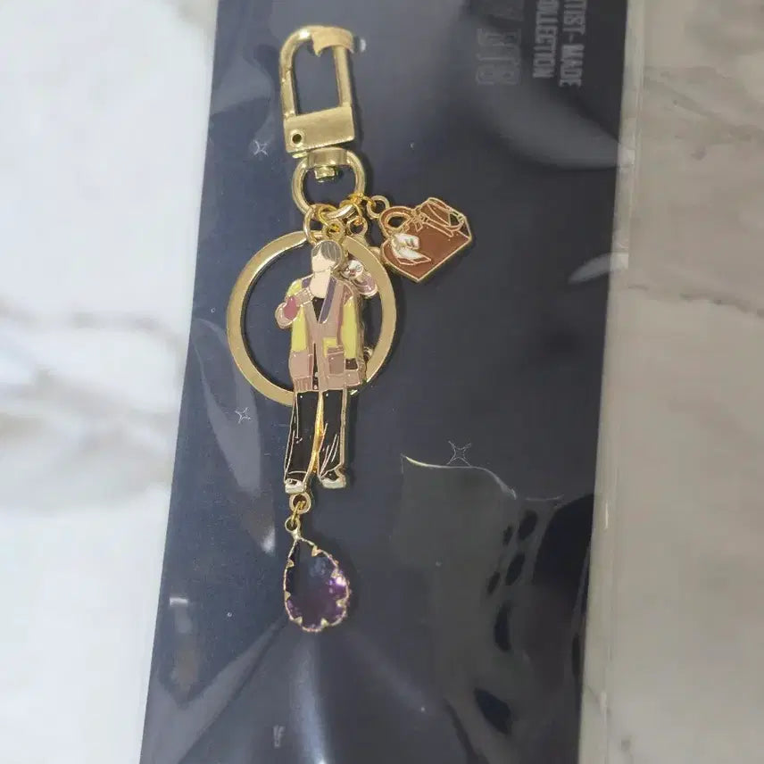 [BUNJANG] BTS Taehyung Fan-made Keychain / By BTS 태형 키링 소작님 키링 새상품 원가이하 양도