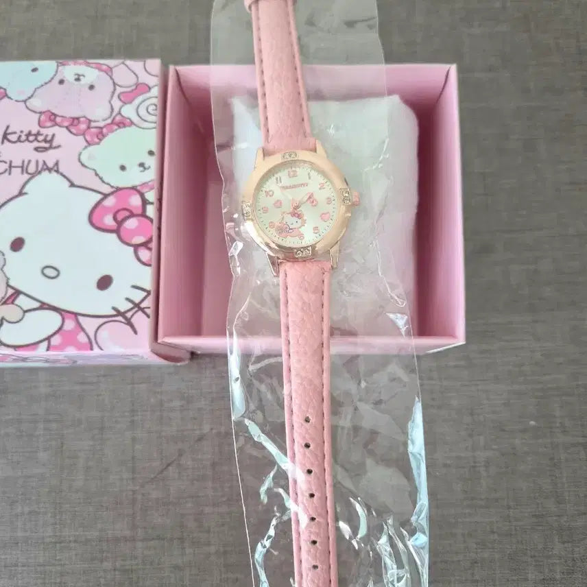 [BUNJANG] Hello Kitty Wristwatch Pink New / 헬로키티 손목 시계 핑크 새상품
