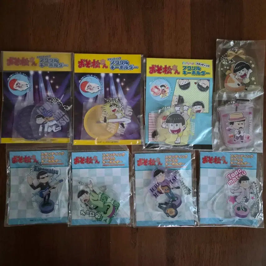 [BUNJANG] Osomatsu-san Standee Keychain Bundle Set / 오소마츠상 스탠드키링 일괄판매