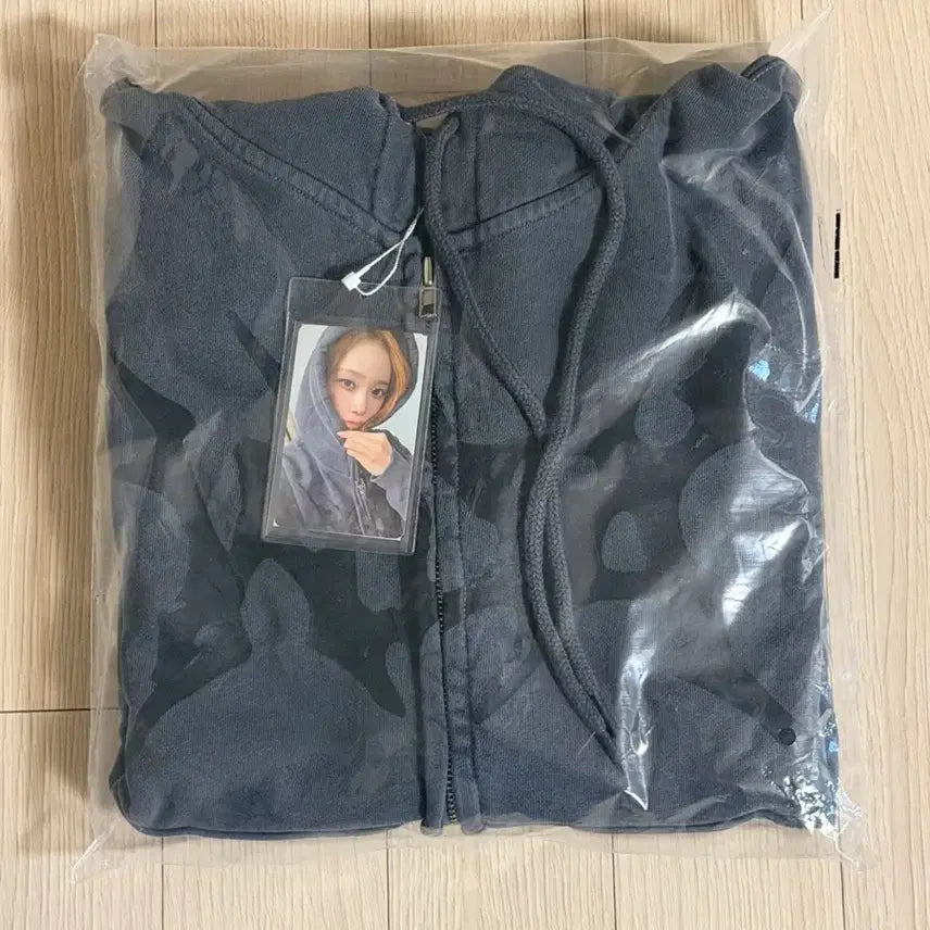 [BUNJANG] aespa Lemonade Zip-Up Hoodie + Winter Photocard Set / 에스파 레모네이드 후드 집업 + 윈터 포카 세트