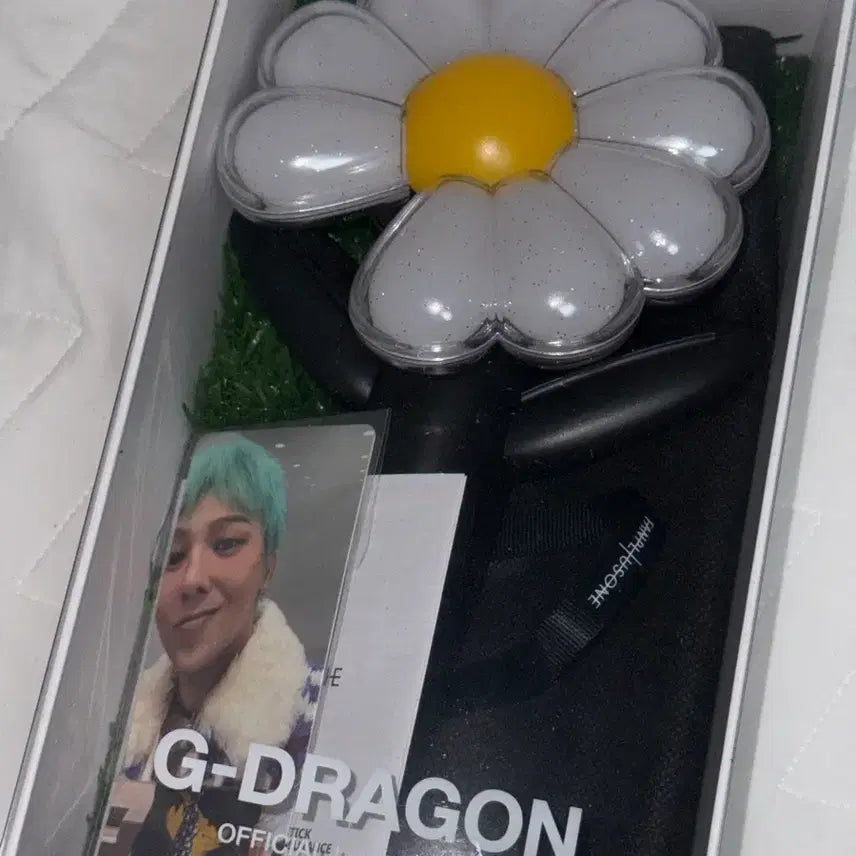 [BUNJANG] G-Dragon Official Lightstick Full Set + Fanclub Zone Photocard / 지드래곤 공식 응원봉 풀세트 + 팬클럽존 포카