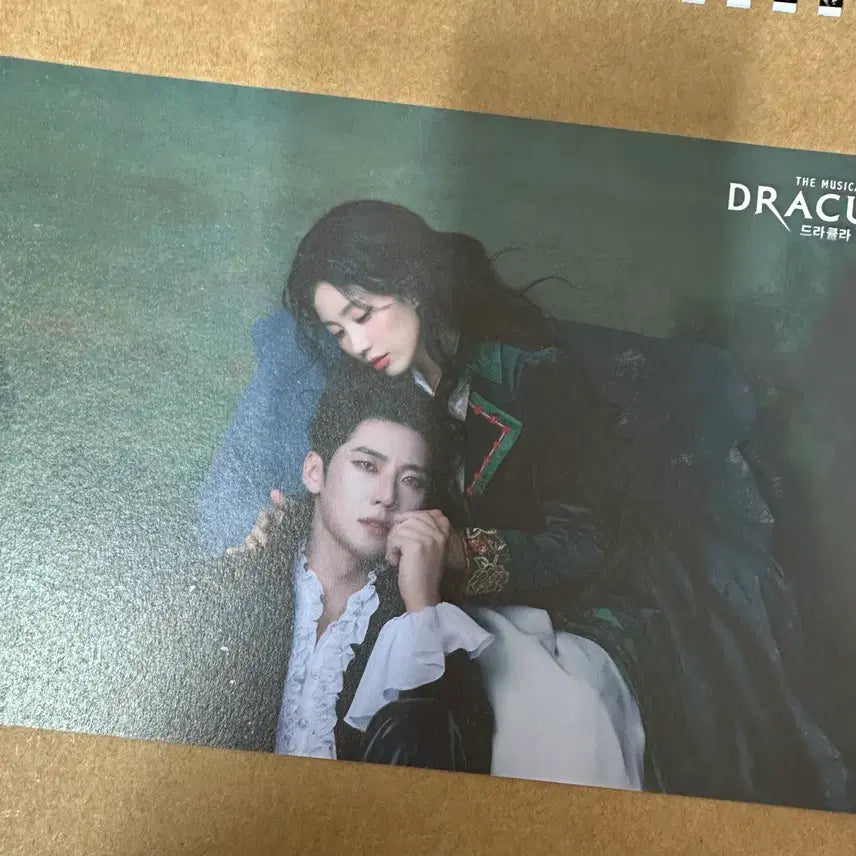 [BUNJANG] Musical Dracula Postcard - Go Eun-seong &amp; Park Ji-yeon / 뮤지컬 드라큘라 엽서 고은성 박지연