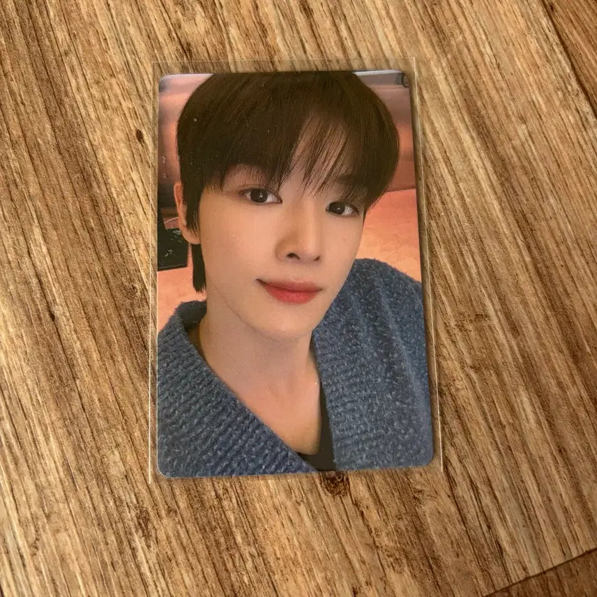 [BUNJANG] RIIZE Sungchan Jung Sungchan Get It Guitar Get It Yzy IsWith Photocard / 라이즈 성찬 정성찬 겟어기타 겟기 yzy 이즈위 포카 양도 판매