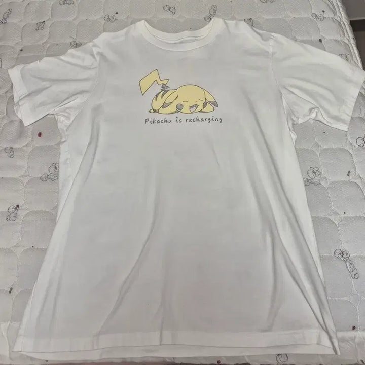 [BUNJANG] Uniqlo UT Pokemon Pikachu Sketch Nap T-Shirt XL / 유니클로 UT 포켓몬스터 피카츄 티셔츠 XL 반팔 스케치 낮잠