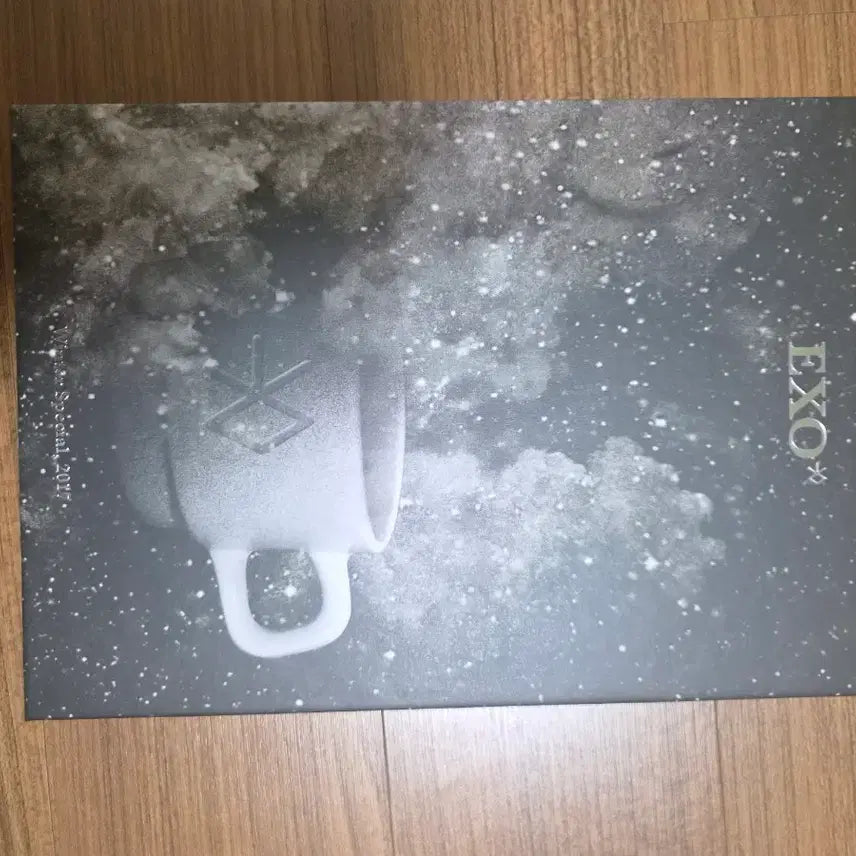[BUNJANG] EXO Winter Special Album Universe 2017 / EXO 겨울 스페셜 앨범 Universe 2017(포카o)