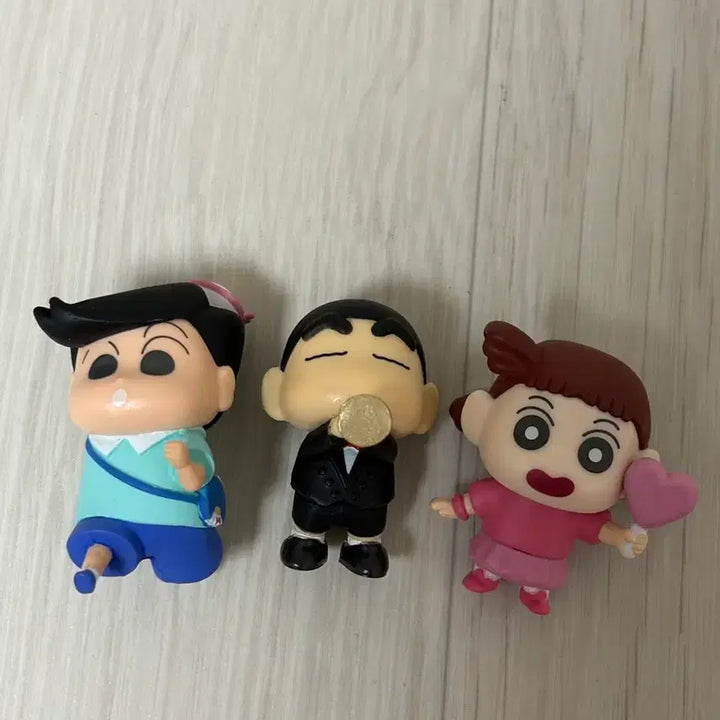 [BUNJANG] Crayon Shin-chan Character Figure Keychain with Pouch Set / 짱구 철수 유리 피규어 키링파우치포함