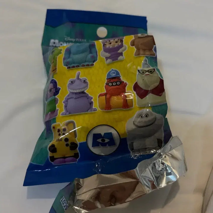 [BUNJANG] Pixar Monsters, Inc. Random Figure (CDA Child Identification Agent) / 픽사 몬스터 주식회사 랜덤 피규어 (아동감지요원 CDA)