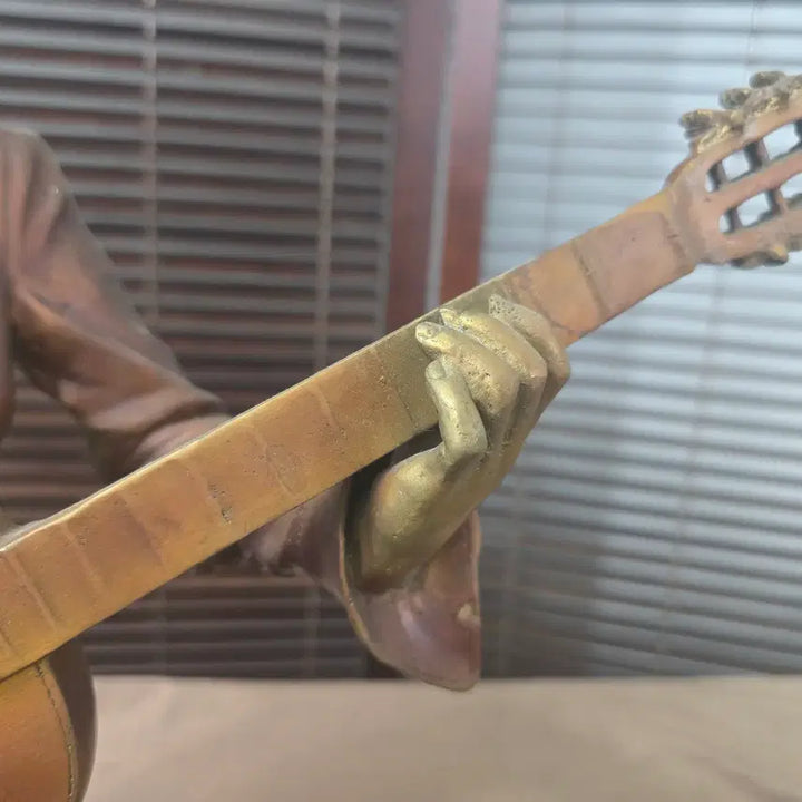 [BUNJANG] Vintage Woman Guitarist Sculpture Cold Cast Bronze Art Object / 빈티지 여성 통기타 연주자 조각상(아트오브제)