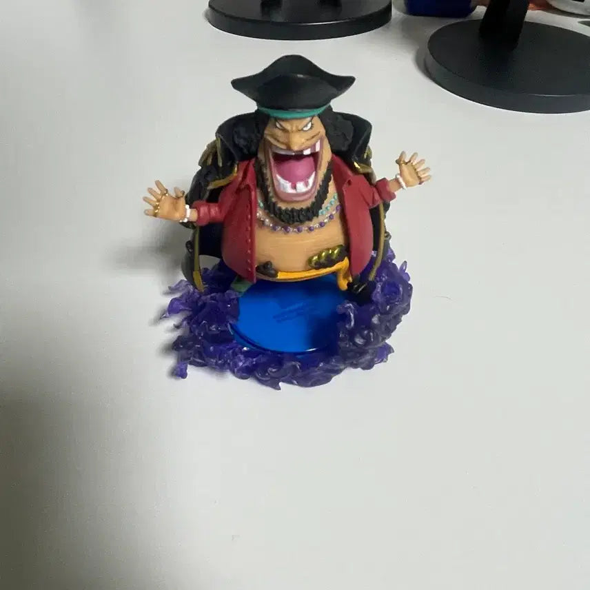 [BUNJANG] One Piece Marshall D. Teach "Blackbeard" Figure / 원피스 검은 수염 마샬 D 티치 피규어