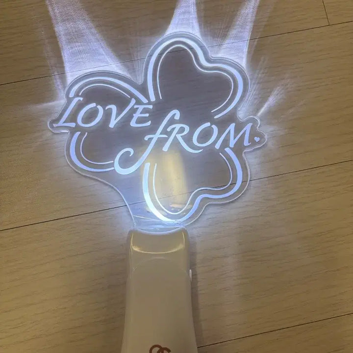 [BUNJANG] fromis_9 Love From Light Stick Bundle Set / 프로미스나인 Love From Light Stick 응원봉 급처합니다