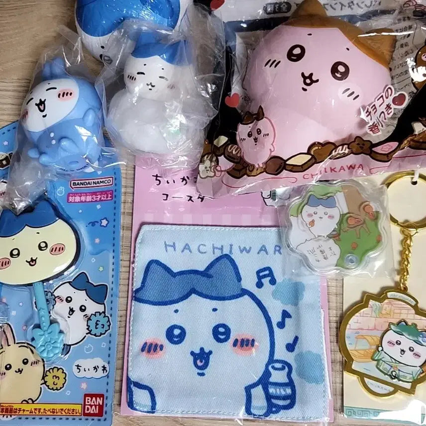 [BUNJANG] Chiikawa Hachiware Squishy, Cloud Mood Lamp, Figure, Keyring Bundle / 치이카와 하치와레 스퀴시&amp;구름 무드등&amp;피규어&amp;키링