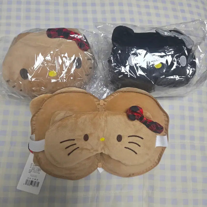 [BUNJANG] Sanrio Hello Kitty Sleep Mask Pillow / 키티 수면안대베개 (새제품