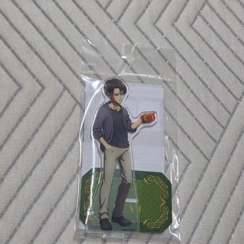 [BUNJANG] Attack on Titan Levi Childhood Ver. Acrylic Stand / [미개봉] 진격의 거인 진격거 리바이 아크릴 스탠드 어린 시절 Ver + 특전책갈피