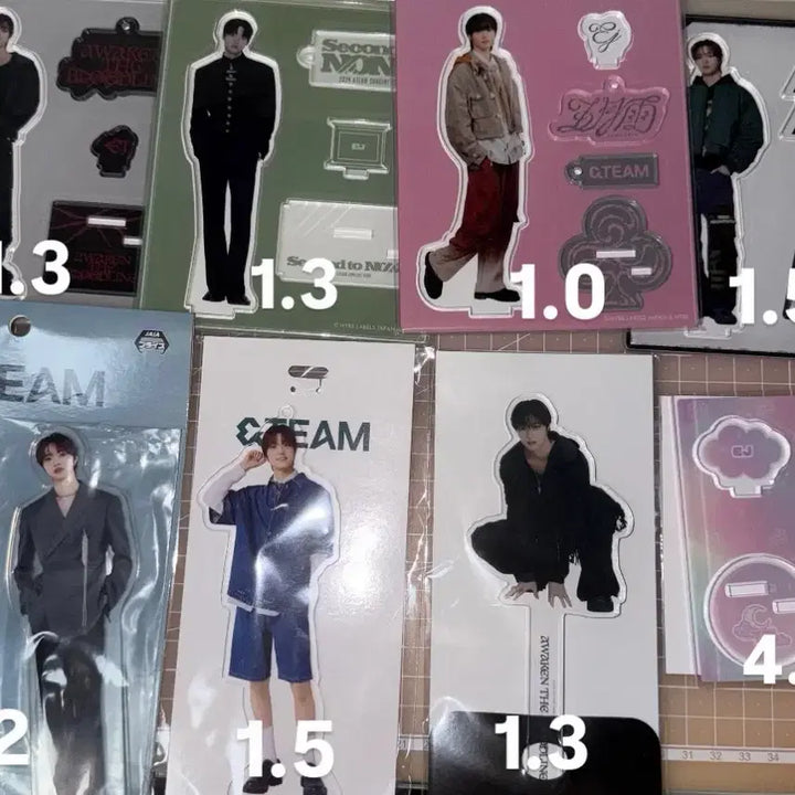 [BUNJANG] Andteam Ej Acrostic Acrylic Stand / 앤팀 의주 andteam ej 아크스타 아크릴 판매합니다