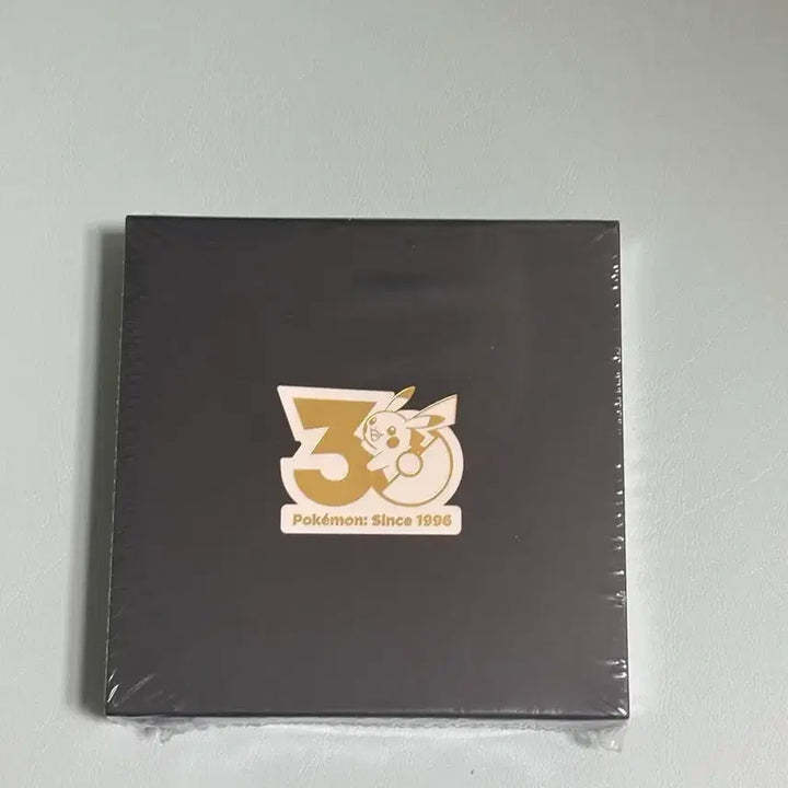 [BUNJANG] Pokemon 30th Anniversary 5th Gen Badge / 포켓몬 30주년 뱃지 7월 (5세대)