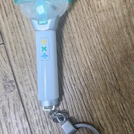[BUNJANG] TOMORROW X TOGETHER Lightstick Keyring / 투모로우바이투게더 응원봉 키링