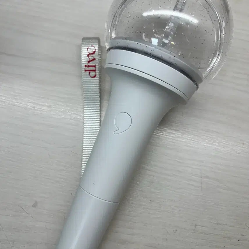 [BUNJANG] IVE Official Light Stick / 아이브 응원봉 1
