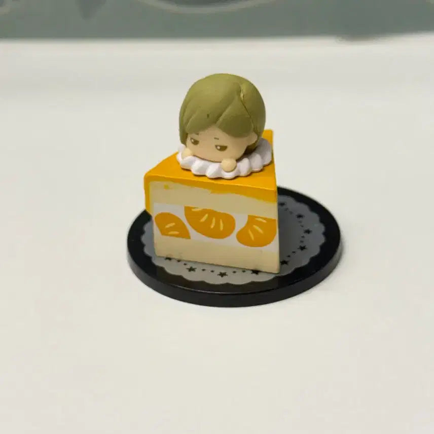 [BUNJANG] Jujutsu Kaisen Nanami Kenhata Cupcake Figure Mini / 주술회전 나나미 컵케익 피규어 미니