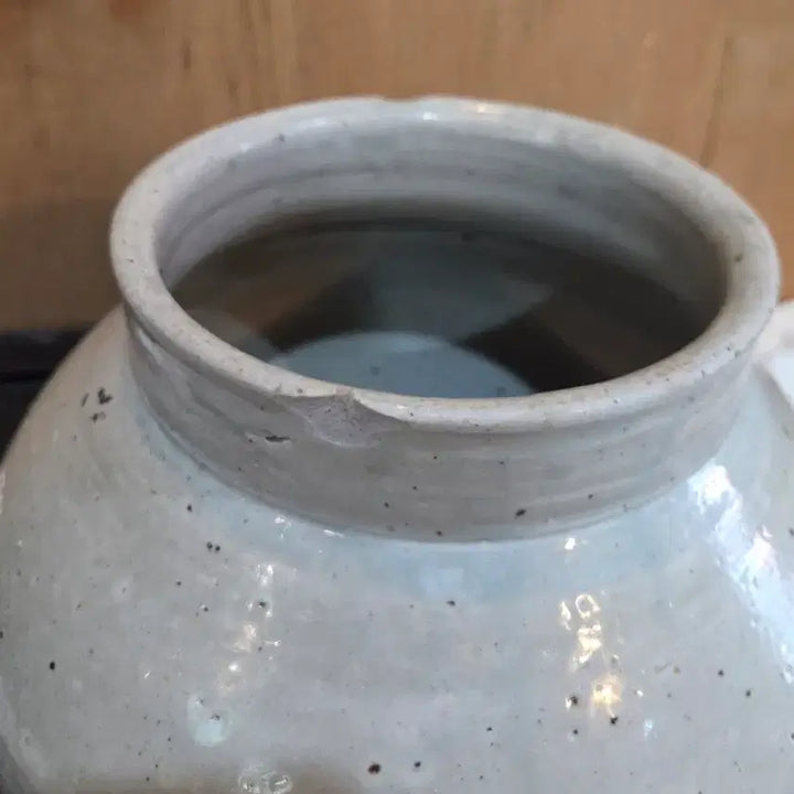 [BUNJANG] Joseon Dynasty Local Kiln White Porcelain Jar / 조선시대 지방가마 백자호