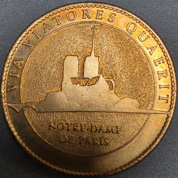 [BUNJANG] Notre Dame de Paris Commemorative Medal (Gold Tone) / 노트르담 드 파리. 금색 주화.  기념. 메달(프랑스)