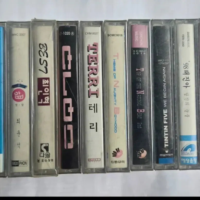 [BUNJANG] Sealed Cassette Tapes (Set of 10) / (미개봉) 가요 미개봉 카세트테이프