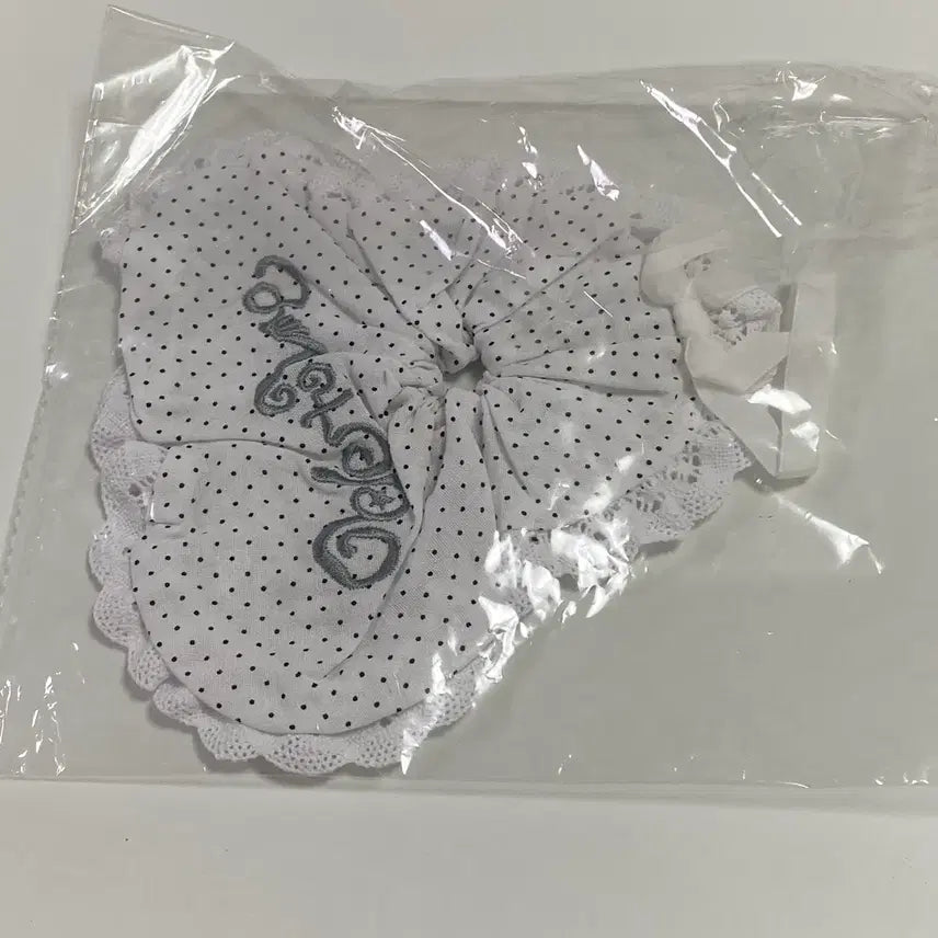 [BUNJANG] NCT WISH Odd To Love Shanghai Scrunchie New / [당일발송] 엔시티 위시 오드투러브 상하이 스크런치 새상품
