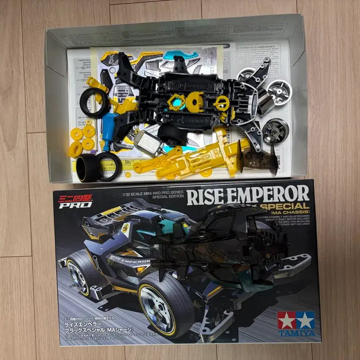 [BUNJANG] Tamiya Mini 4WD Rise Emperor Black Special MA Chassis (95574) / 타미야 미니카 라이즈 엠페러 블랙 스페셜 MA 샤시 95574 부속품 카울 스티커 포함 사진상 전체