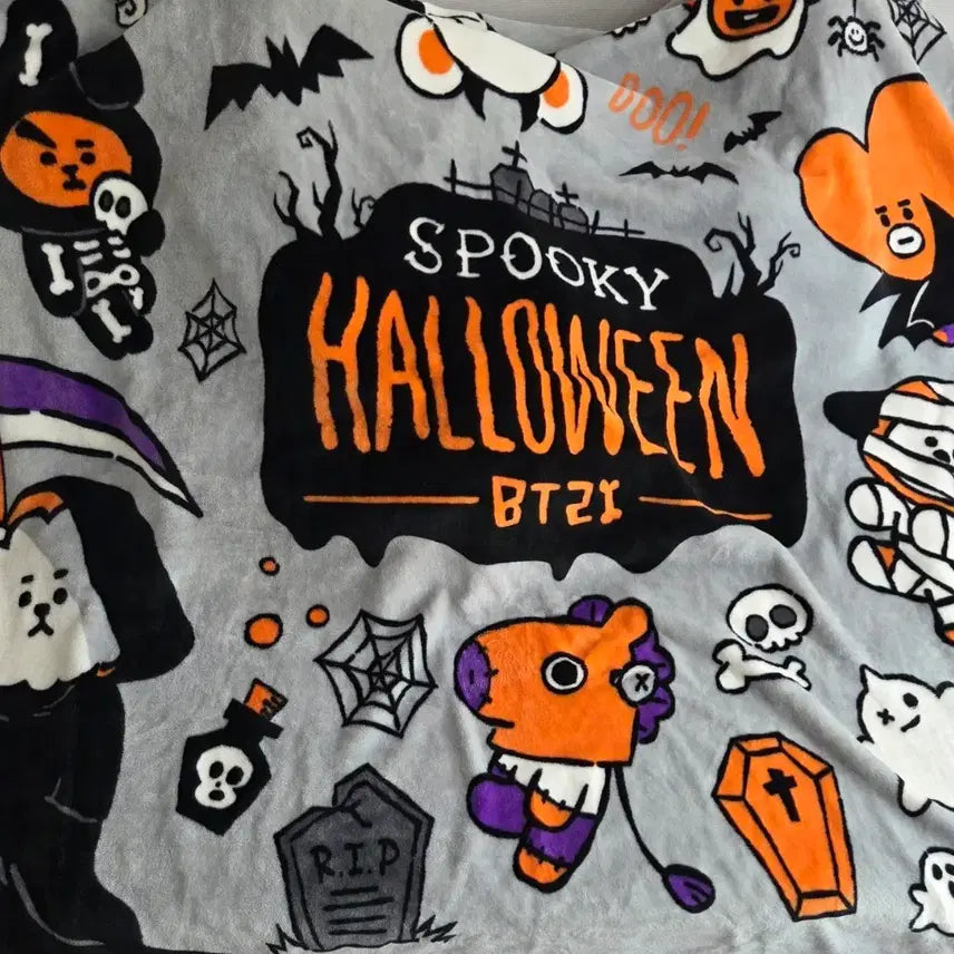 [BUNJANG] BT21 Halloween Blanket / BT21 할로윈 담요