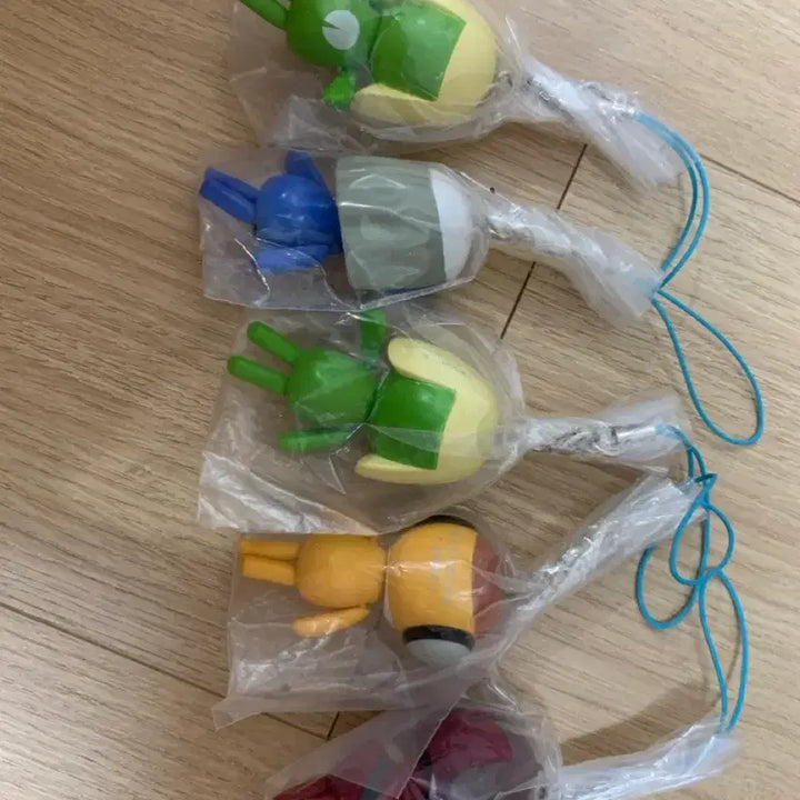 [BUNJANG] Keroro Gunsou Frog Soldier 5-Piece Figure Set with Clip / 개구리중사 케로로 피규어 5종 세트 고리 클립 스크랩 가챠 대롱대롱